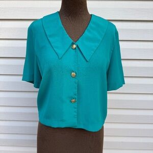 Cute Vintage Teal cropped blouse